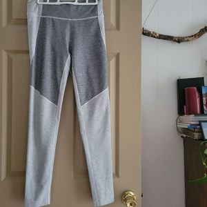 Outdoor Voices 7/8 length leggings